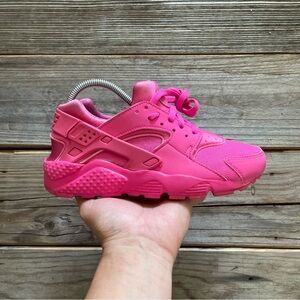 Women Size 6 / Size 4.5 Youth Nike Huarache Run Laser Fuchsia Running Sneakers